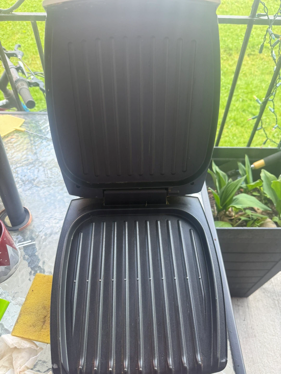 George Foreman Lean Mean Fat Grilling Machine - photo 2