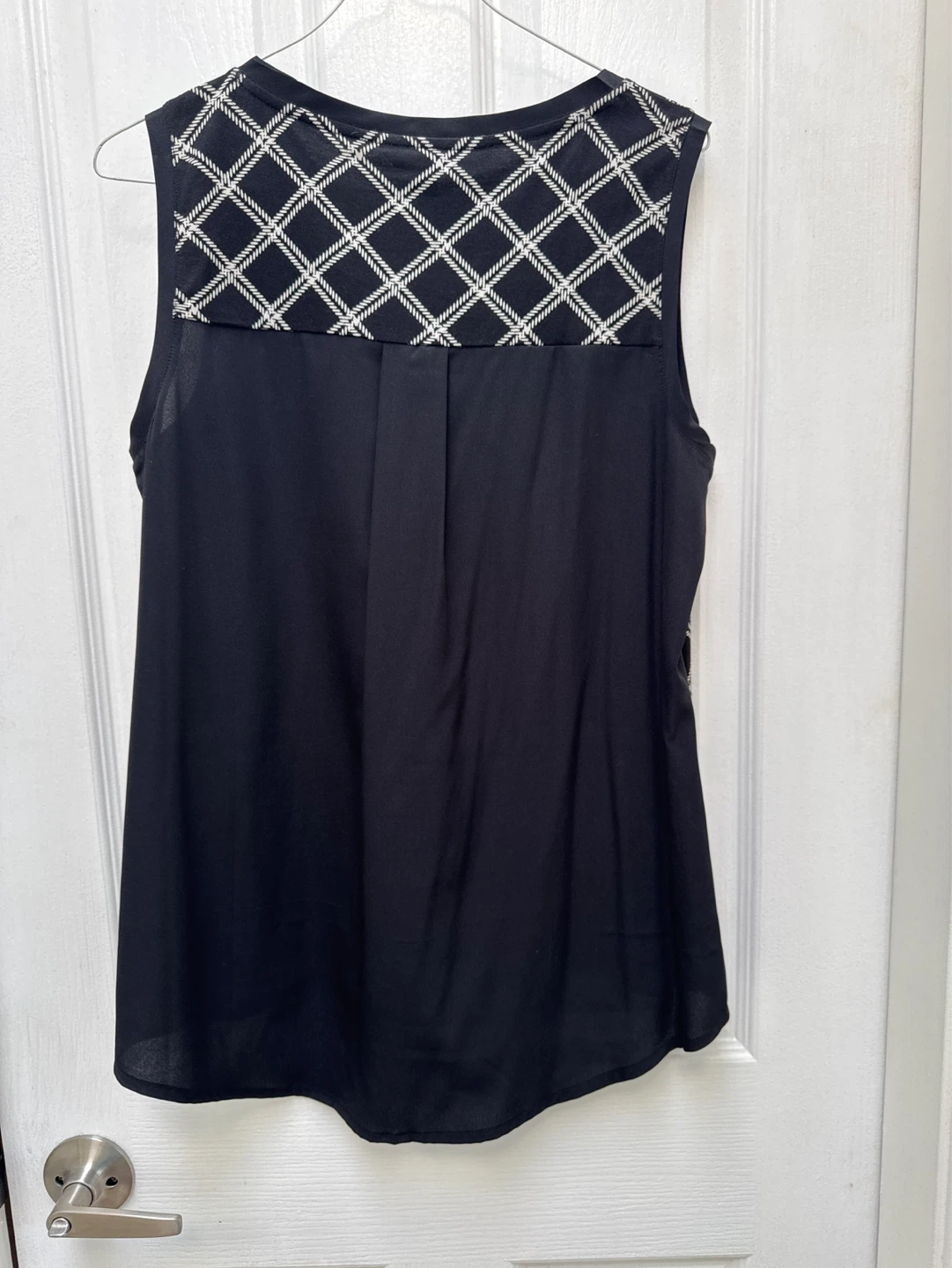 Tommy Hilfiger Women's Black Sleeveless Top - Size M ⚽️ - photo 3