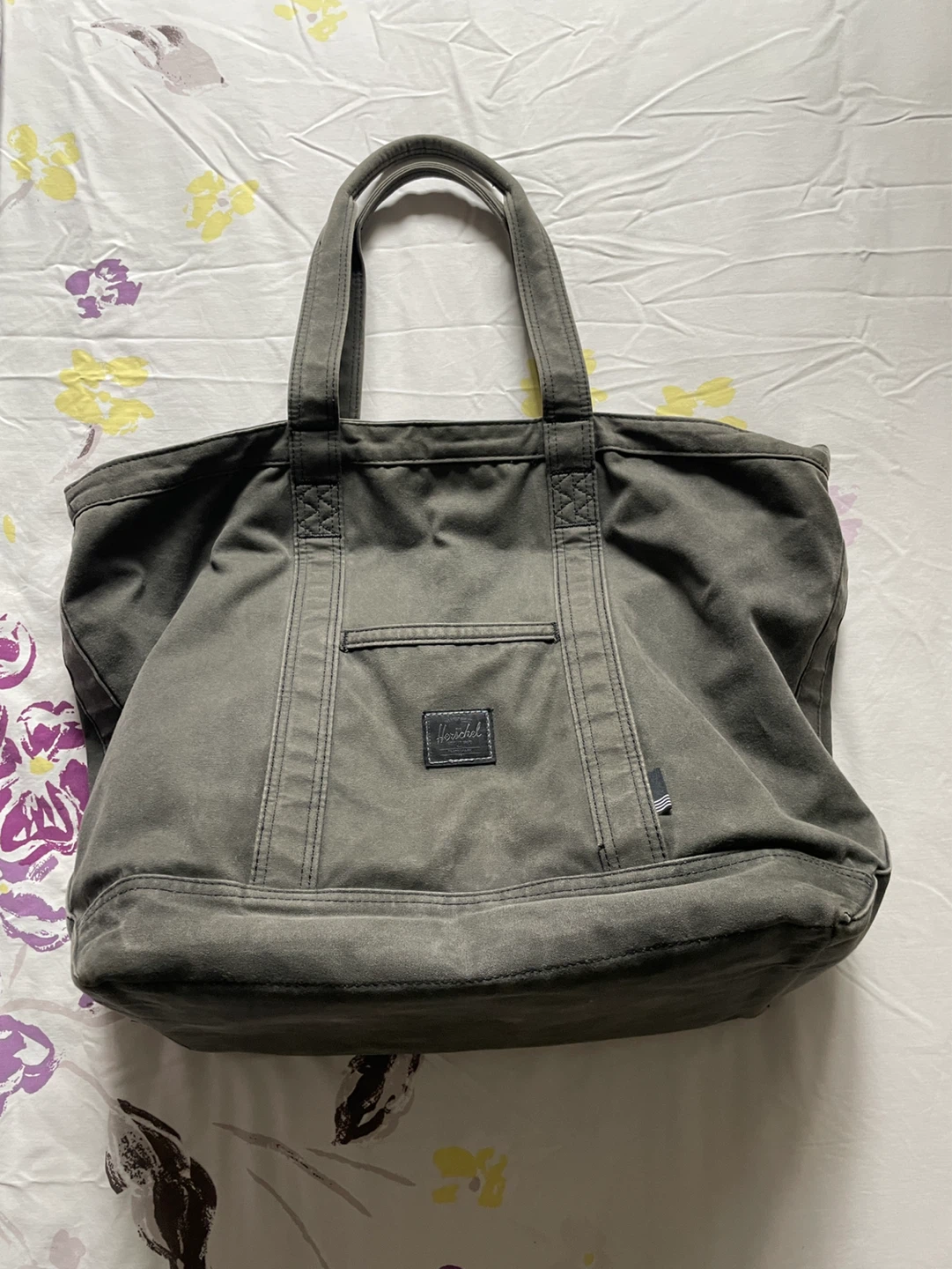 Large Herschel Supply Co. Bag