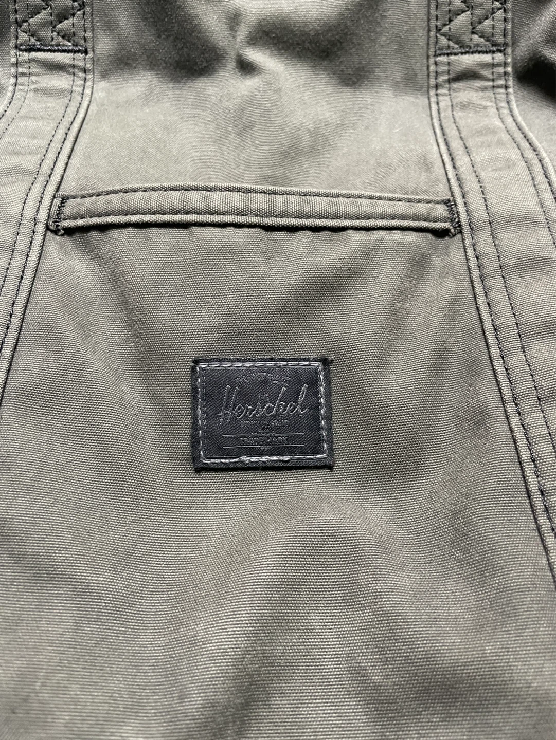 Large Herschel Supply Co. Bag - photo 5