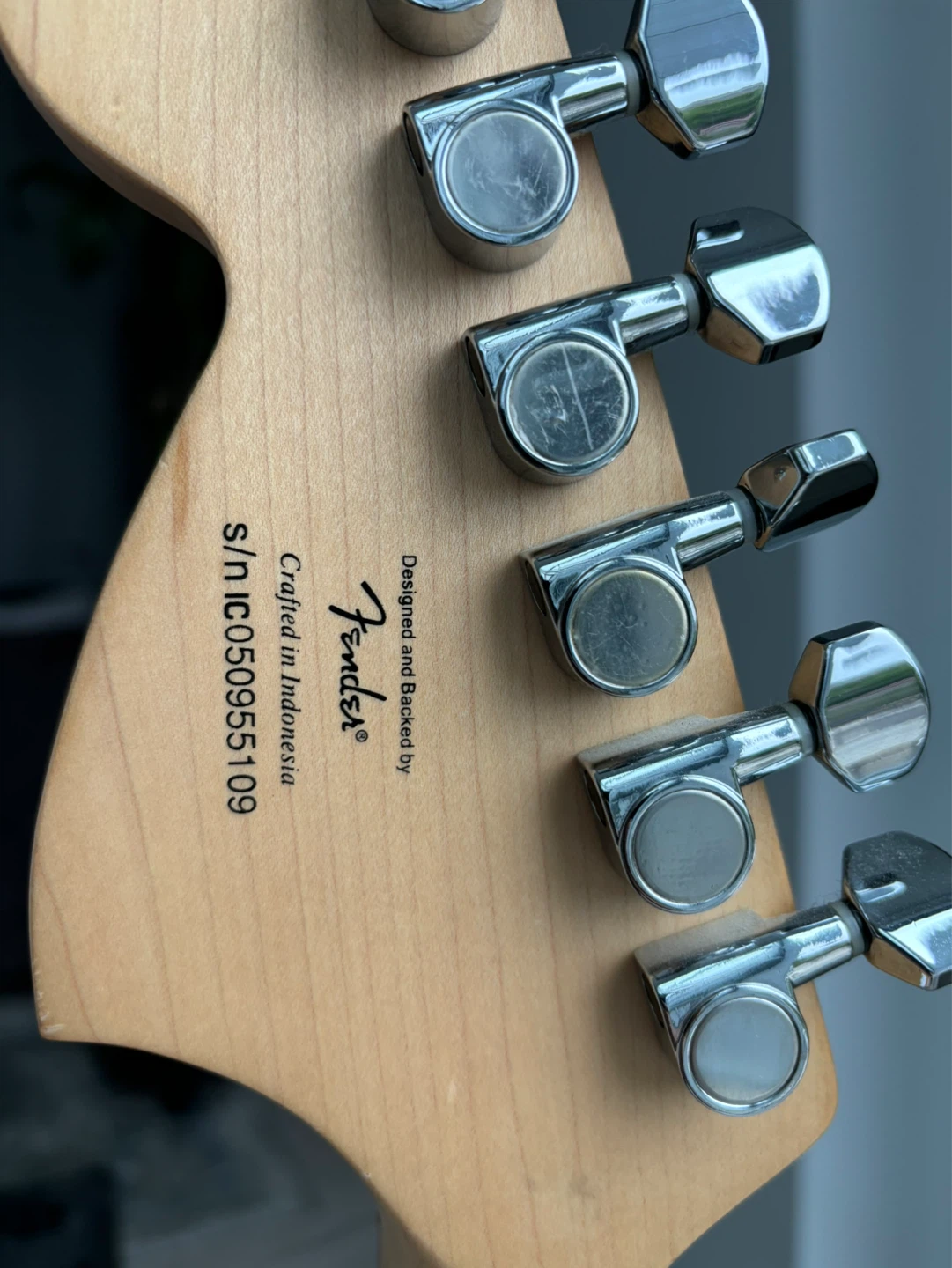 Squier Affinity Series Stratocaster & Laney 12W Amplifier - photo 3