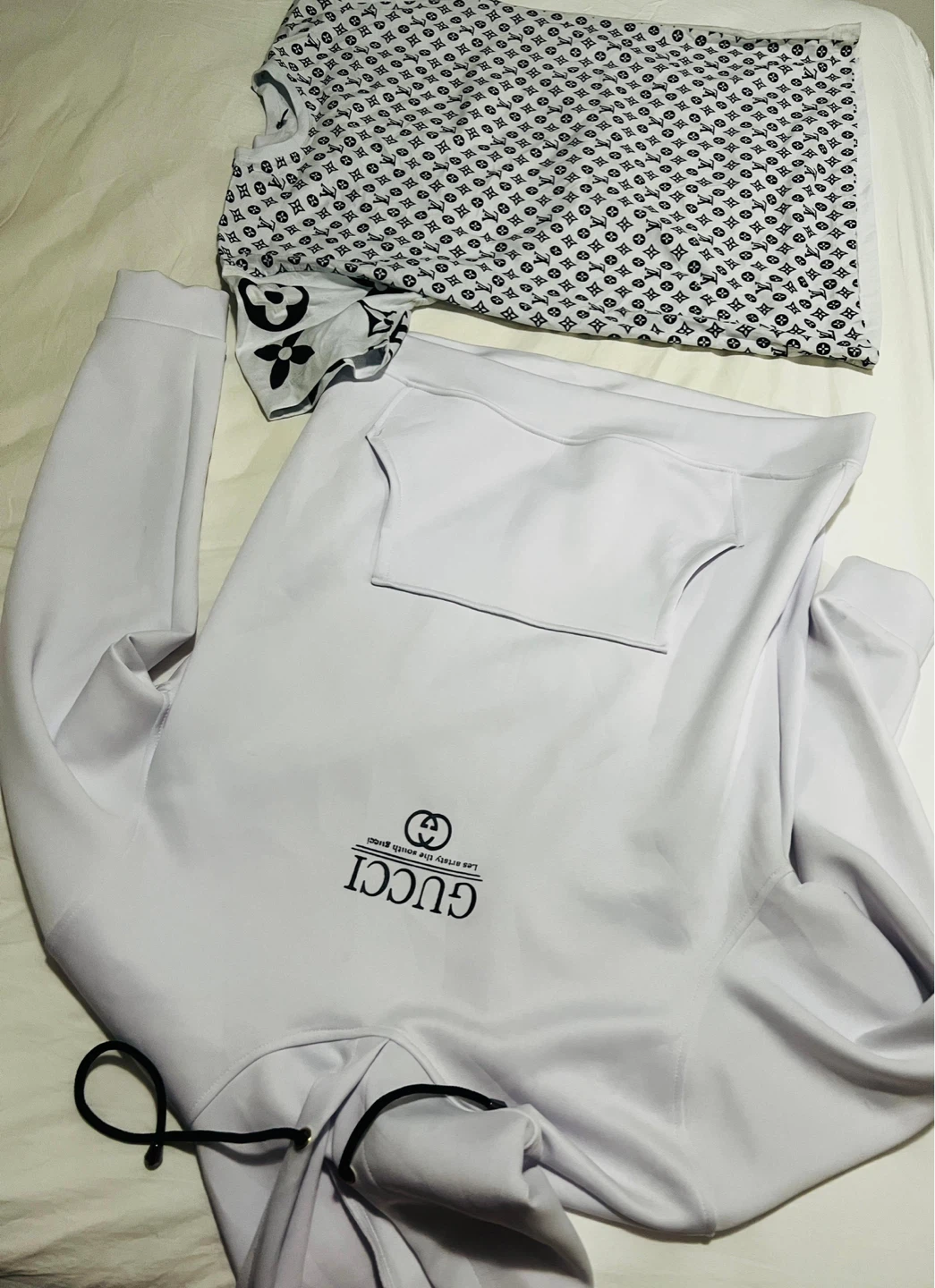 Louis Vuitton & Gucci T-Shirts and Hoodie Bundle - photo 4