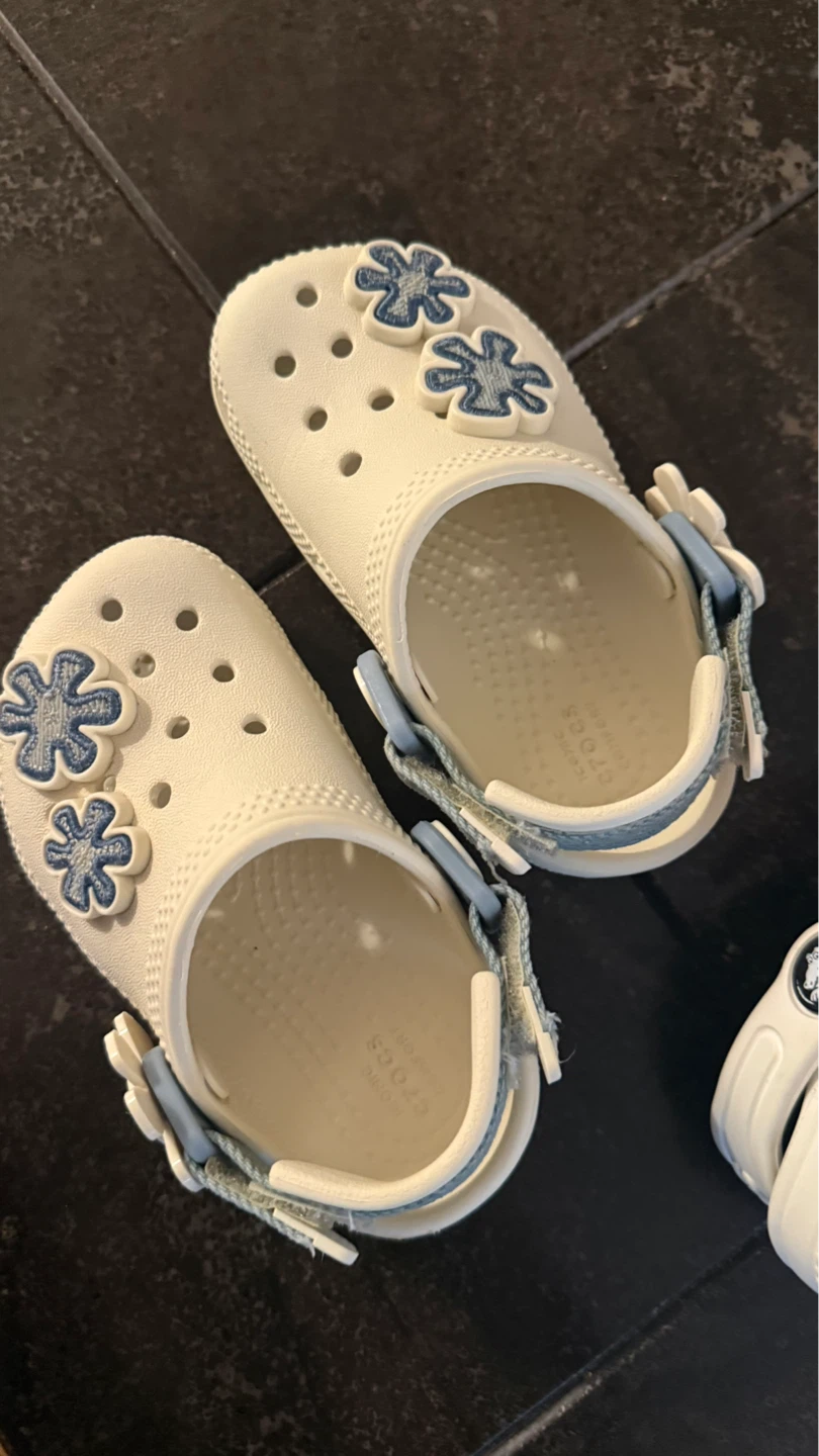 Crocs Toddler Clogs with Charms - photo 3