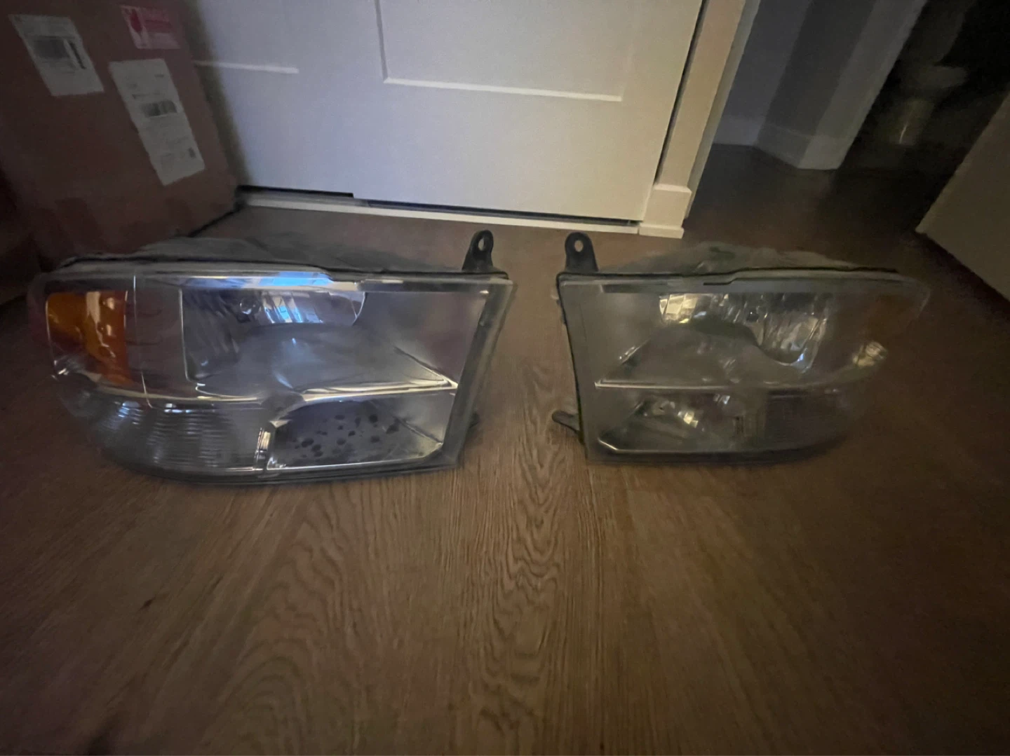Dodge Ram Headlights Set