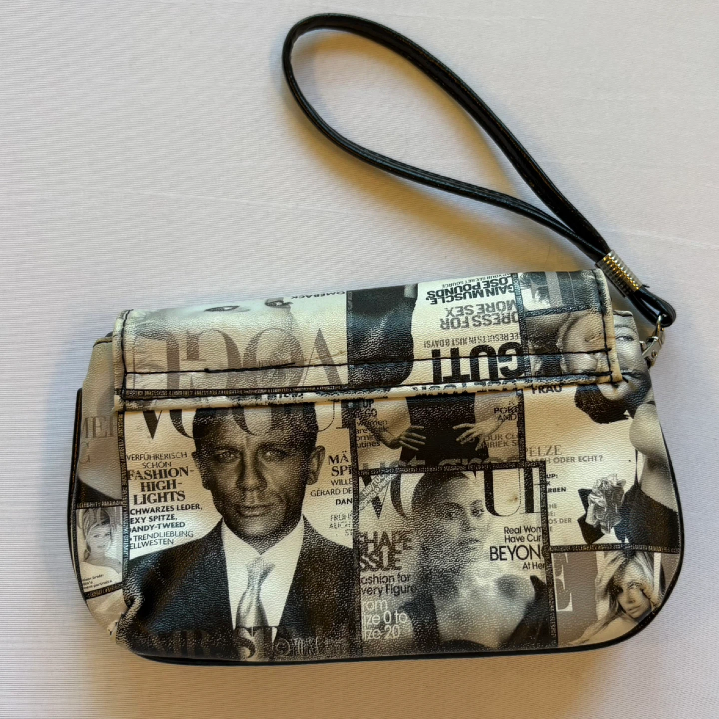 Vintage Y2K Magazine Print Mini Purse Clutch Crossbody Bag - photo 5