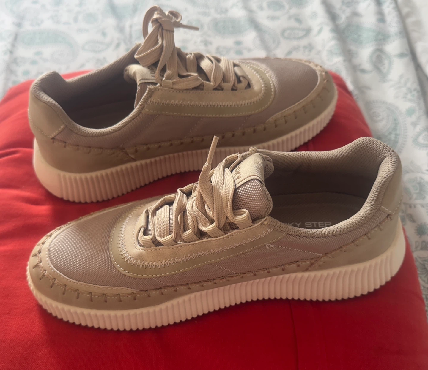 Lucky Step Women's Tan Sneakers Size 11 - photo 3
