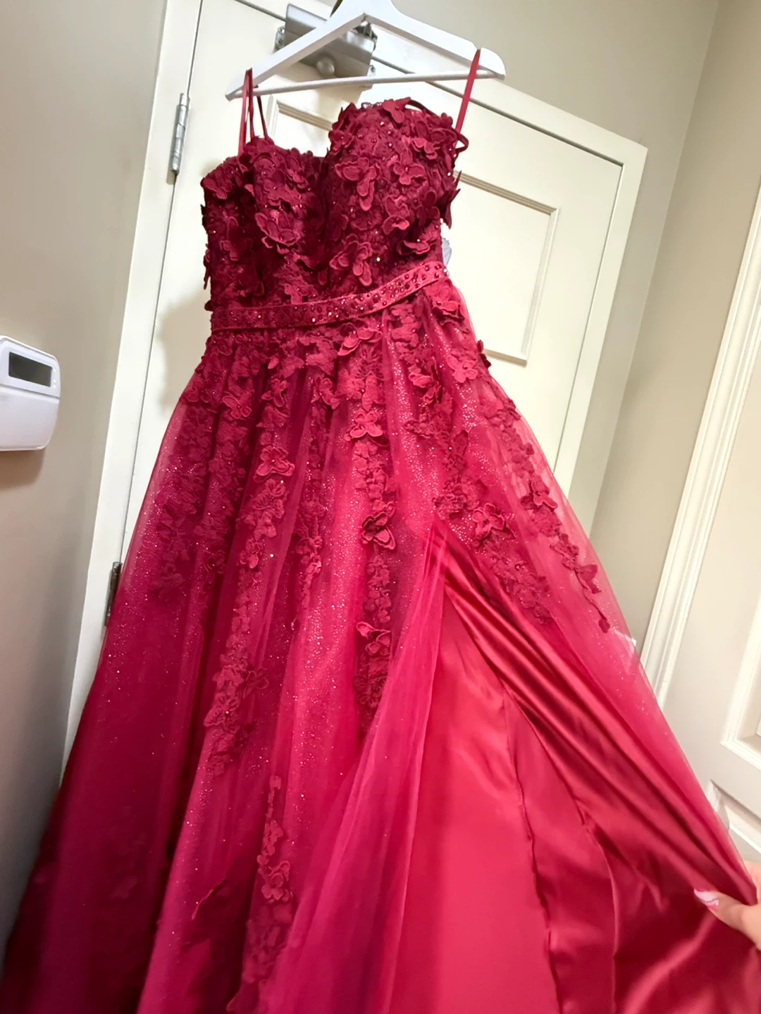 ❤️ Stunning Red Formal Gown – Brand New (Size 10–14) - photo 5