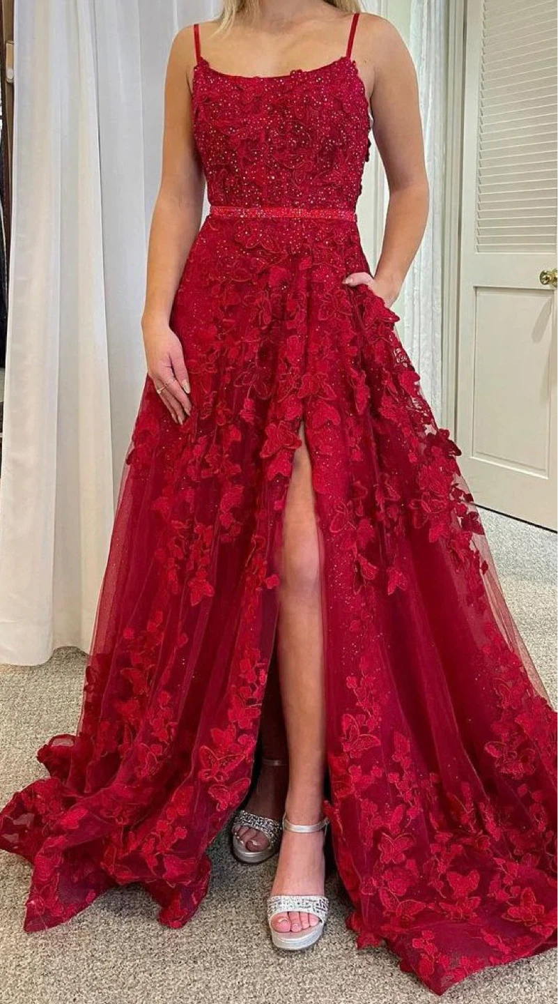 ❤️ Stunning Red Formal Gown – Brand New (Size 10–14)