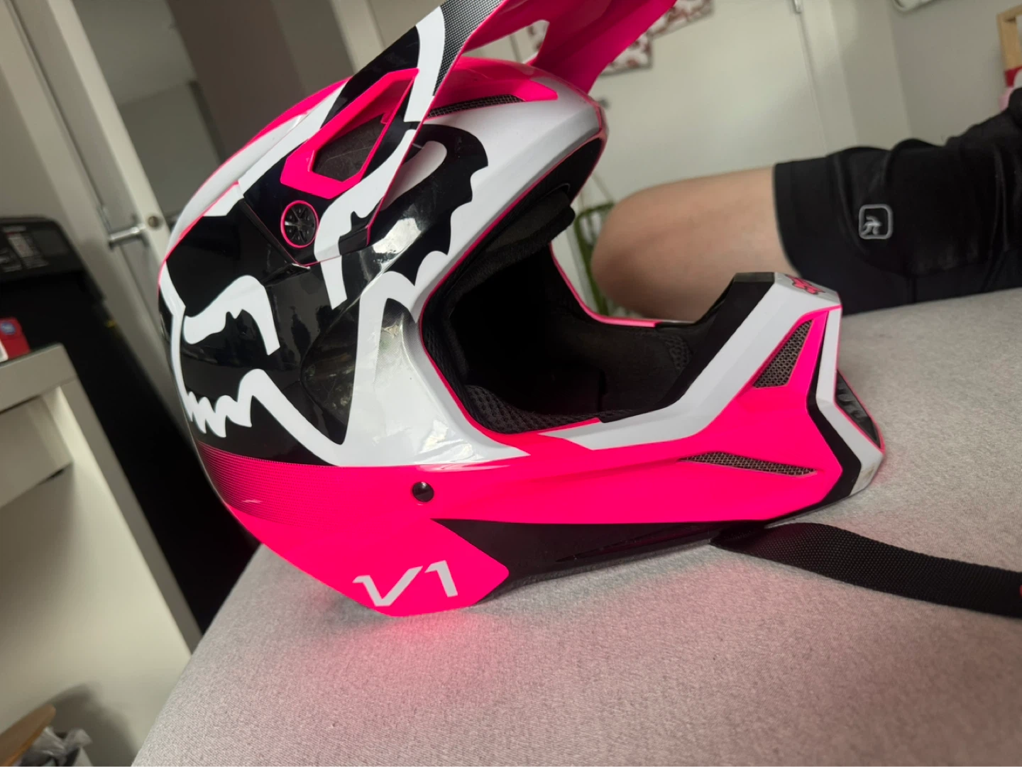 Fox V1 Pink Motocross Helmet