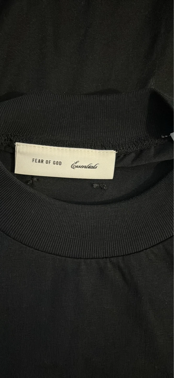 Essentials fear of god tee