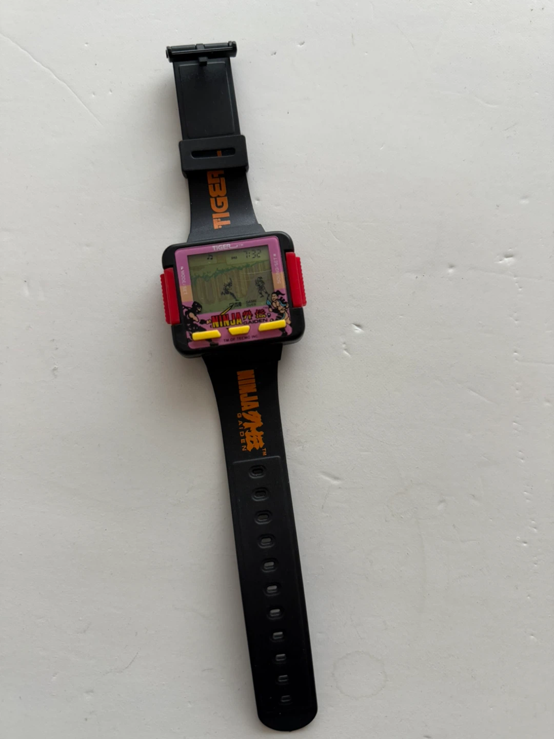 Tiger Electronics Ninja Gaiden Handheld Game Watch - photo 3
