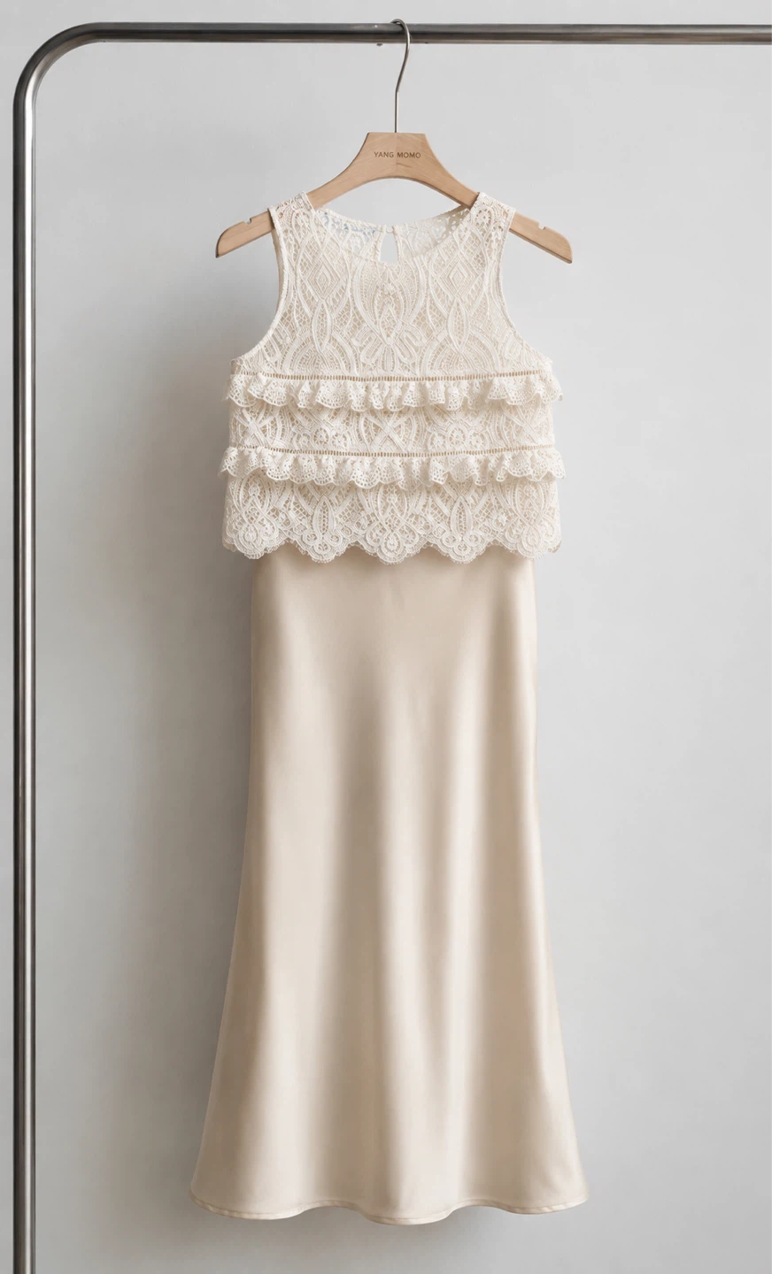 Rachel Zoe Satin Slip Skirt and Zara Lace Crop Top ⚽ - photo 2