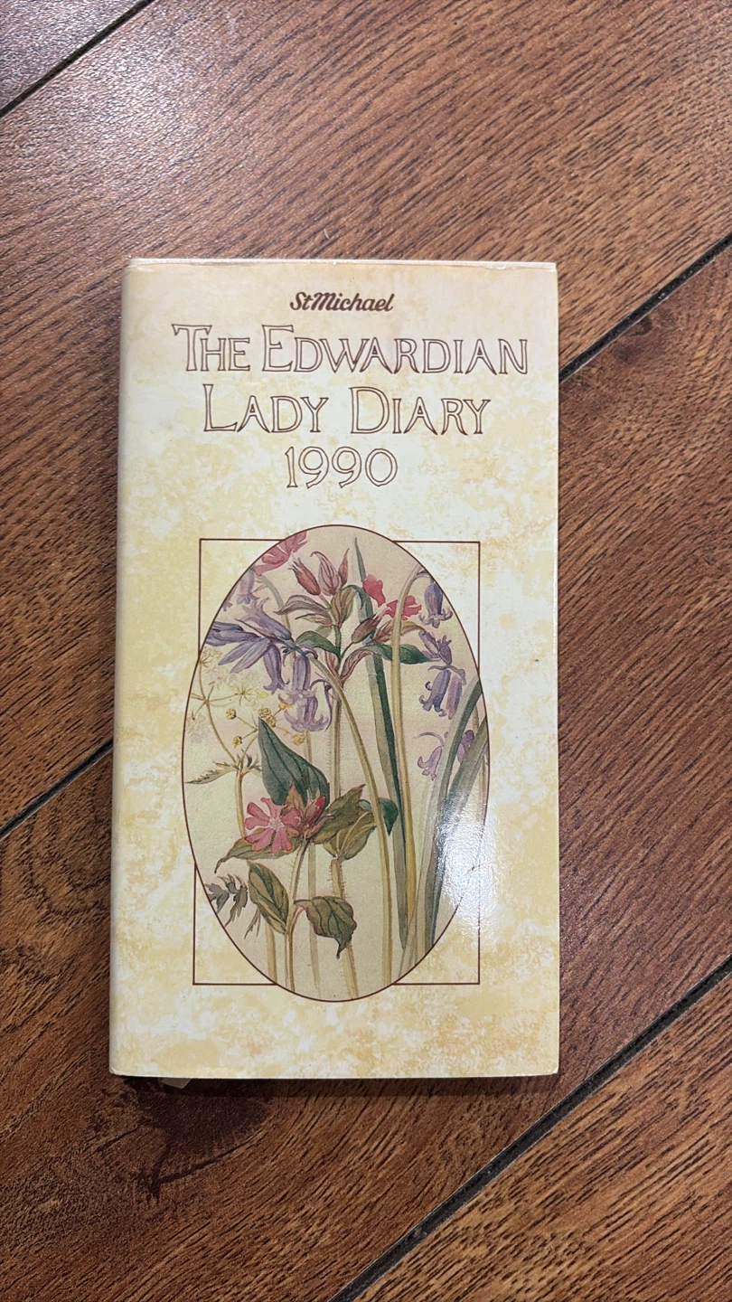 ⚽ St. Michael The Edwardian Lady Diary 1990