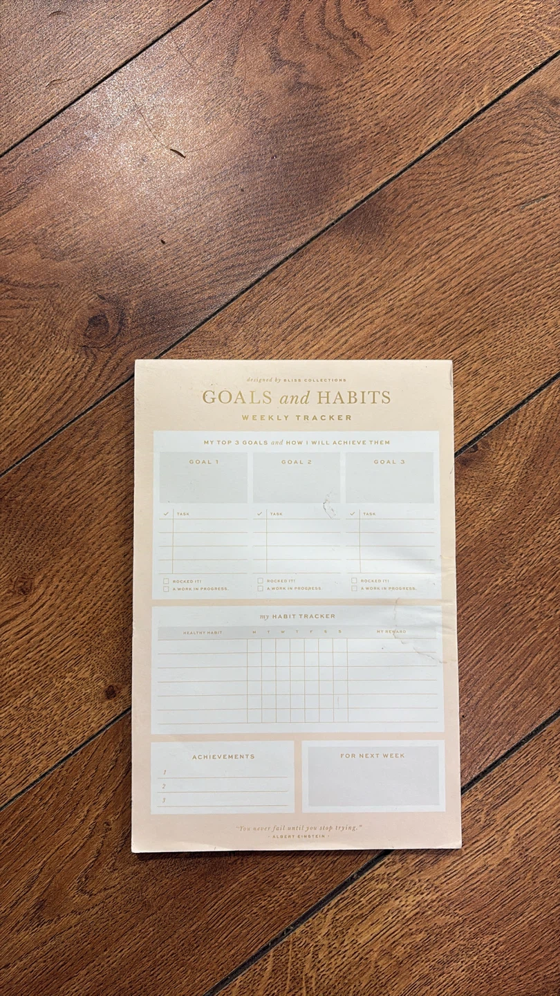 ⚽ Bliss Collections Goals and Habits Weekly Tracker Notepad