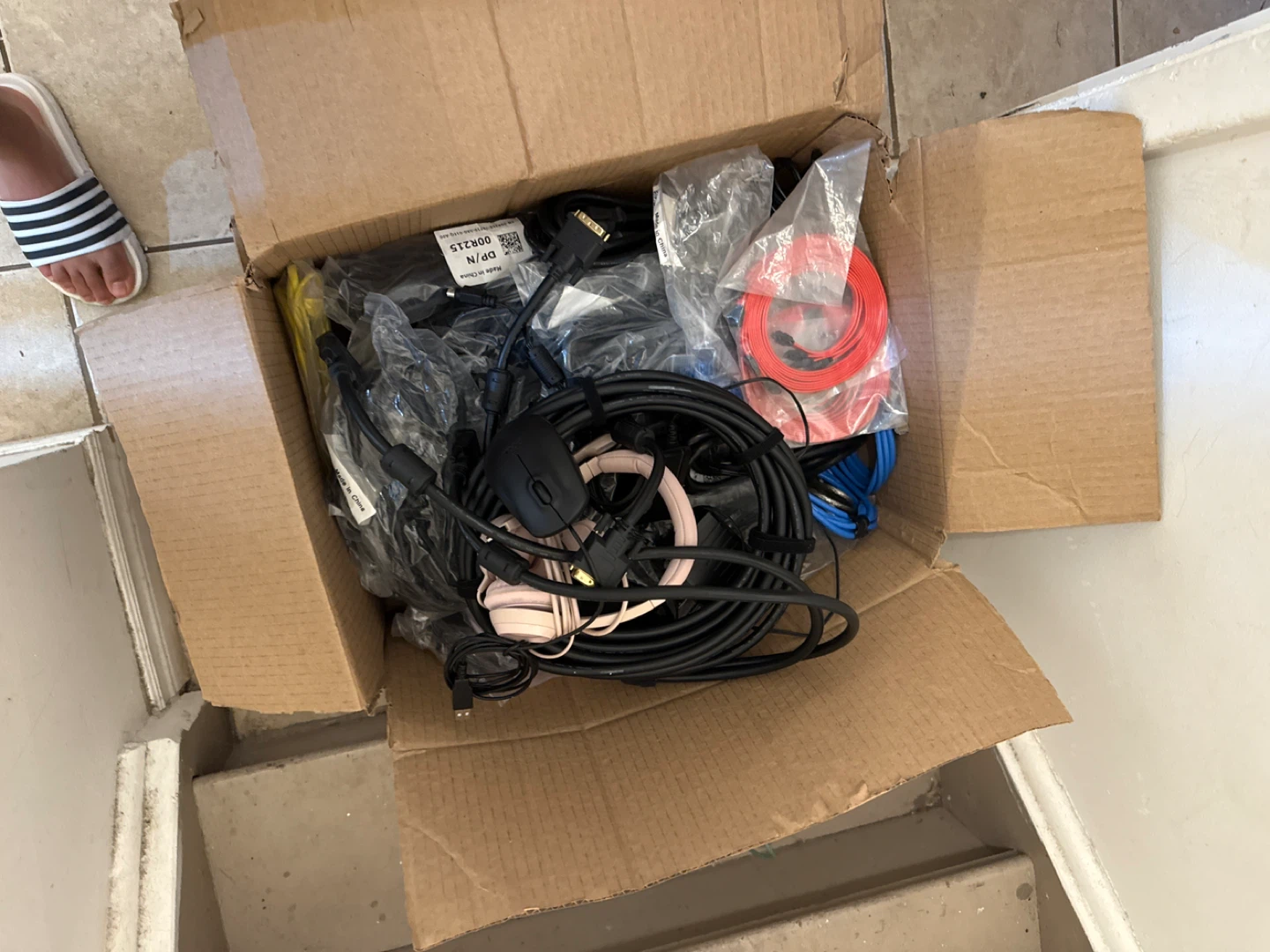D-Link Router and Assorted Cables Bundle - photo 2