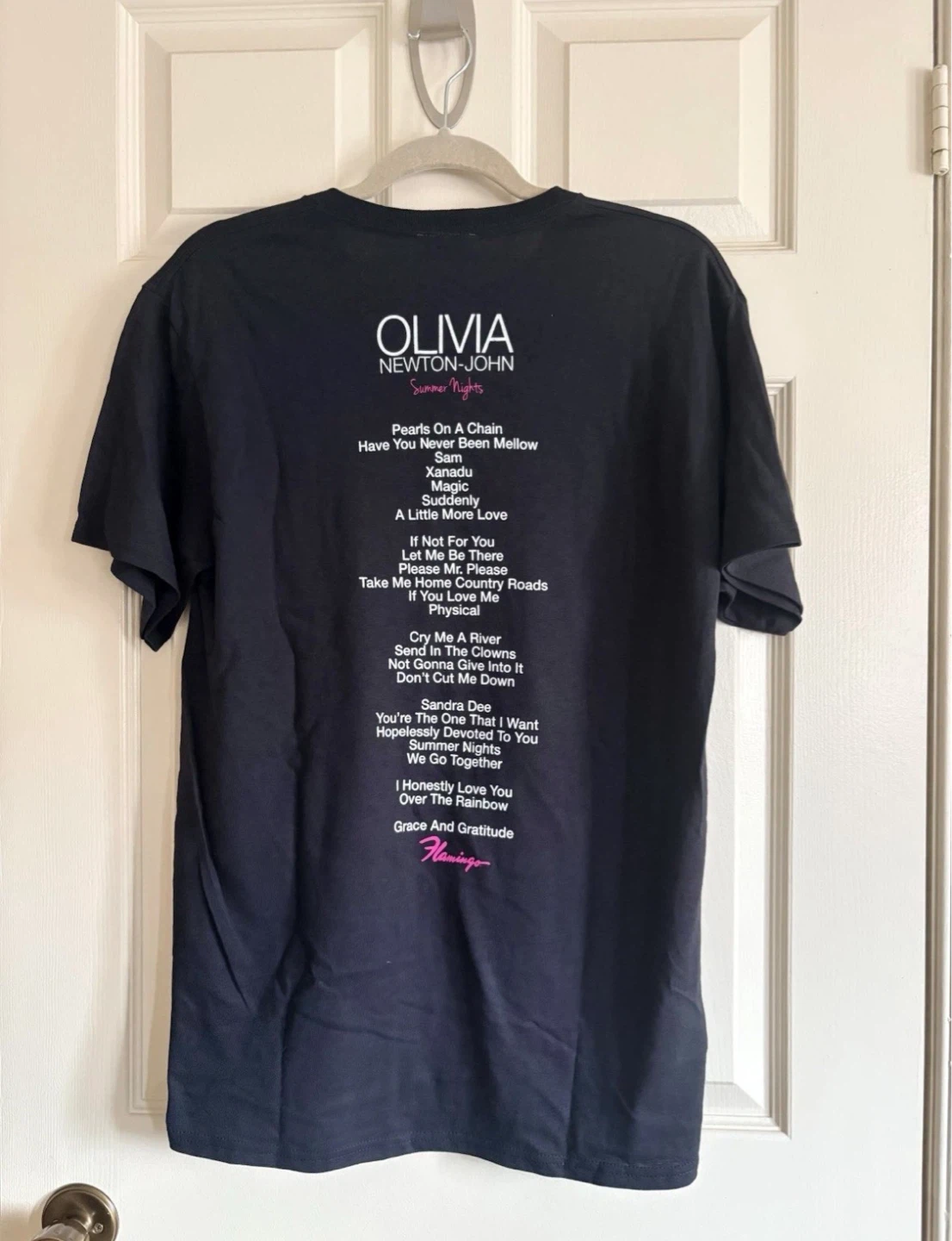 Graphic Band Tee - Olivia Newton John Sz M ⚽️ - photo 2