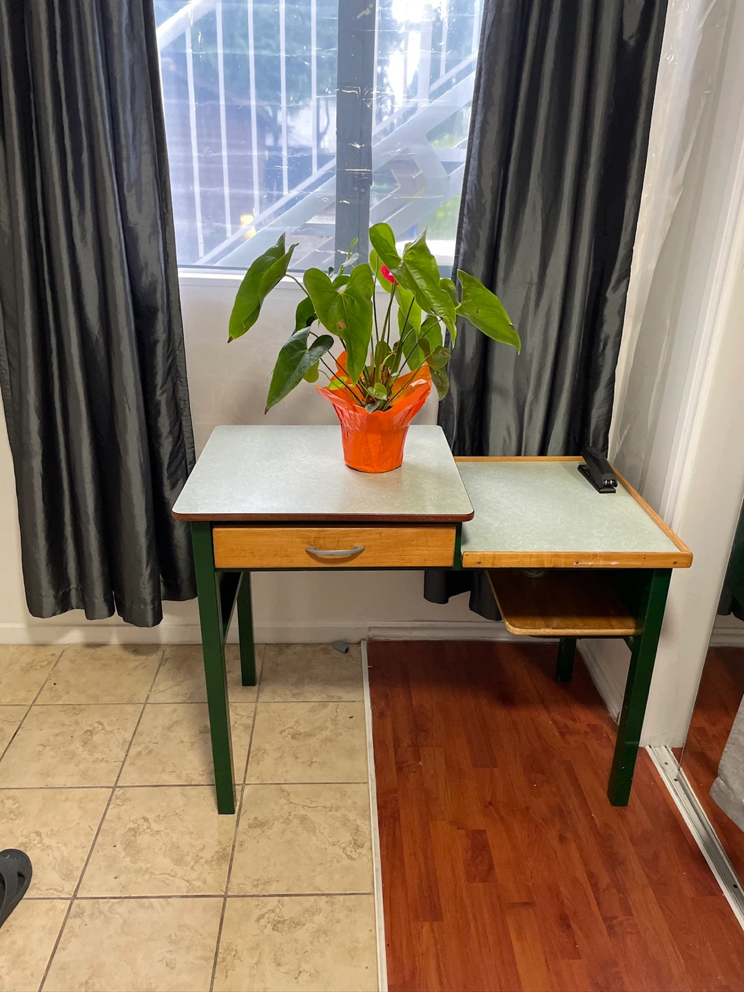 2 bdrm fully furnished suite fir rent - photo 4