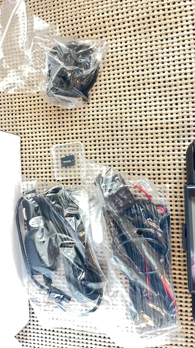 ⚽️ Dual Lens Dash Cam with 64GB SD Card - photo 4
