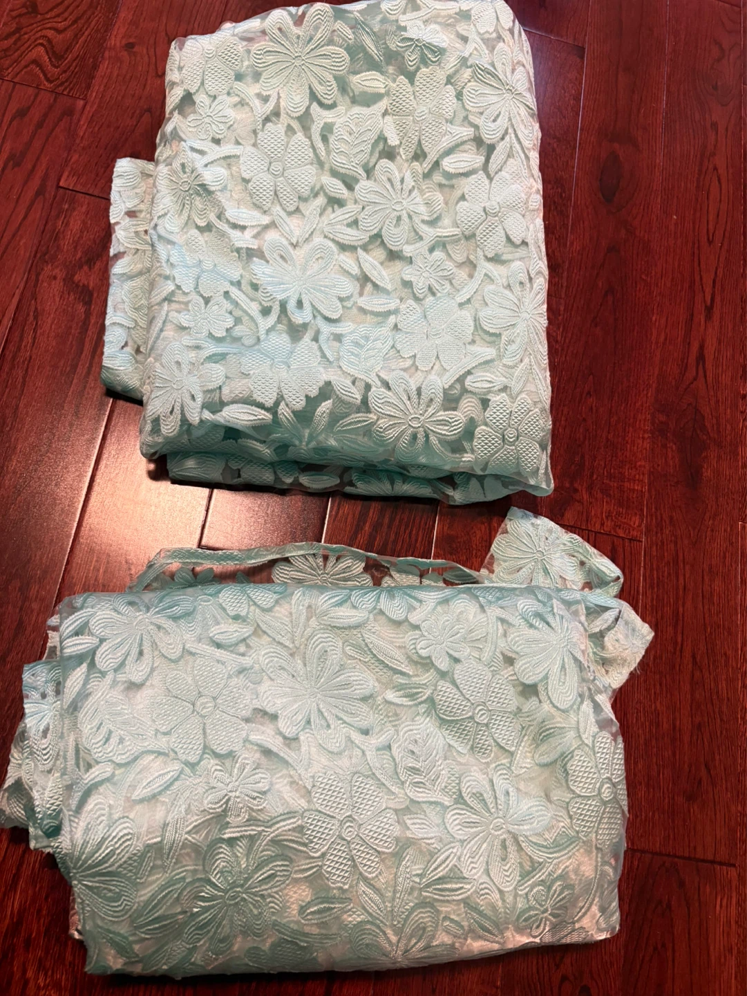 Queen Size Teal Bedding Set with Rosette and Rhinestone Accents - photo 4