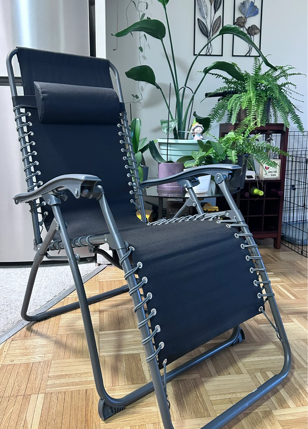 Halden Black Zero Gravity Chair