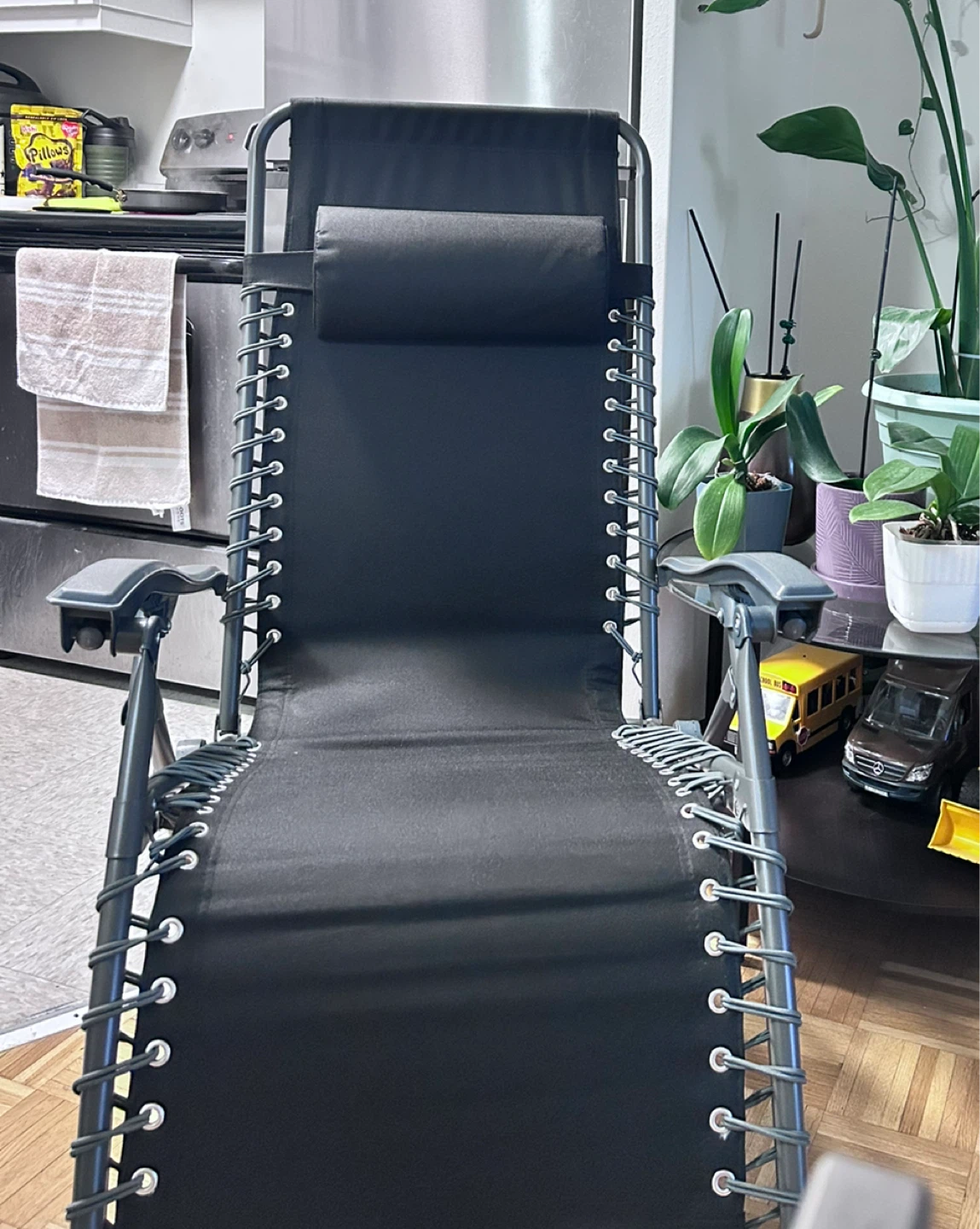 Halden Black Zero Gravity Chair - photo 2