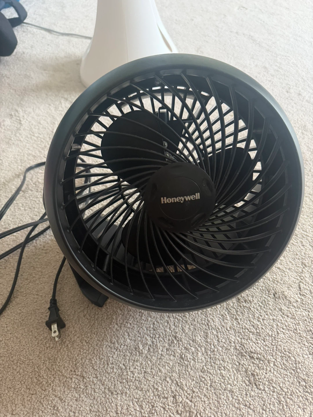 Honeywell Black mini Fan
