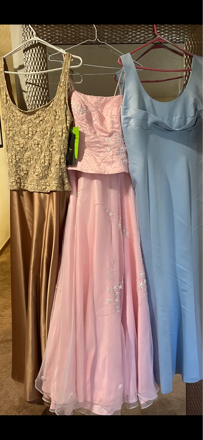 Set of 3 gowns