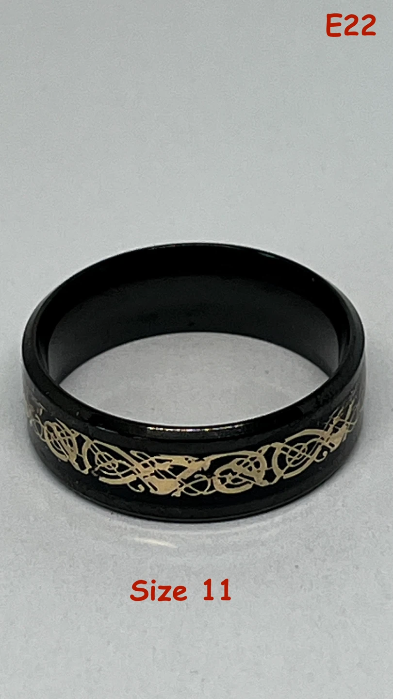 ⚽️ Black Ring with Gold Dragon Detail - Size 11