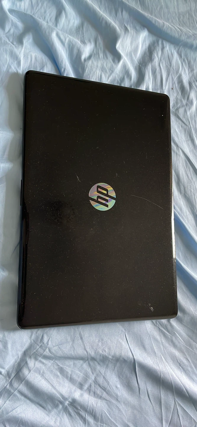 HP Laptop - photo 2