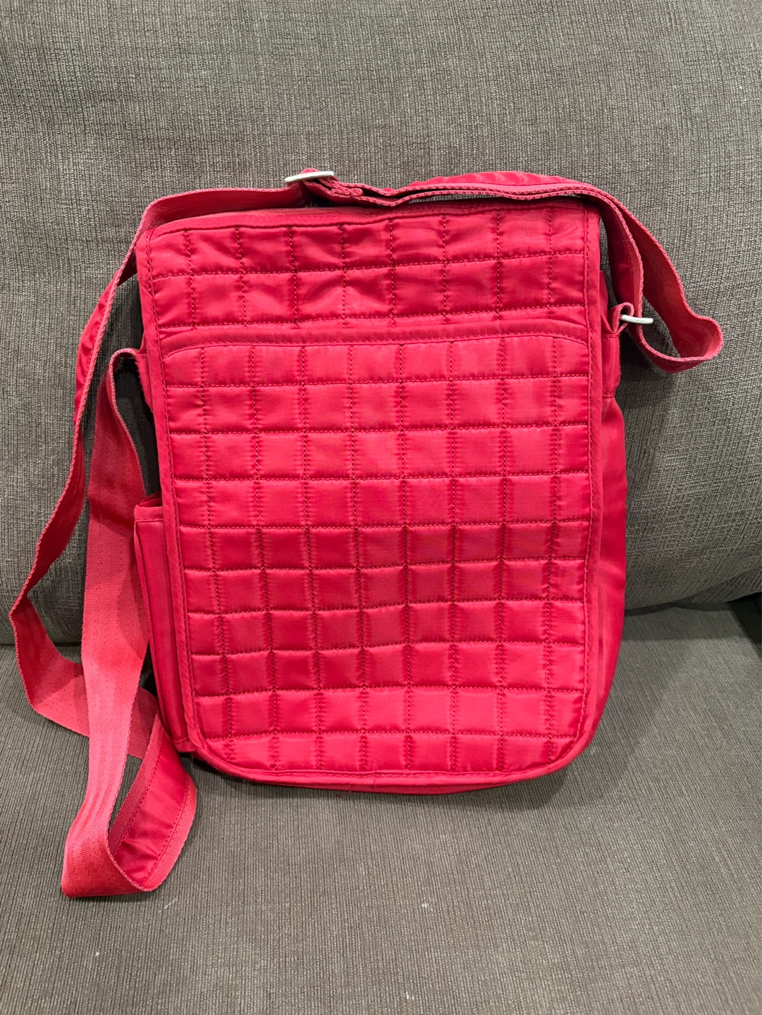 Lug Crossbody Red Messenger Style Purse Travel Organization - photo 2