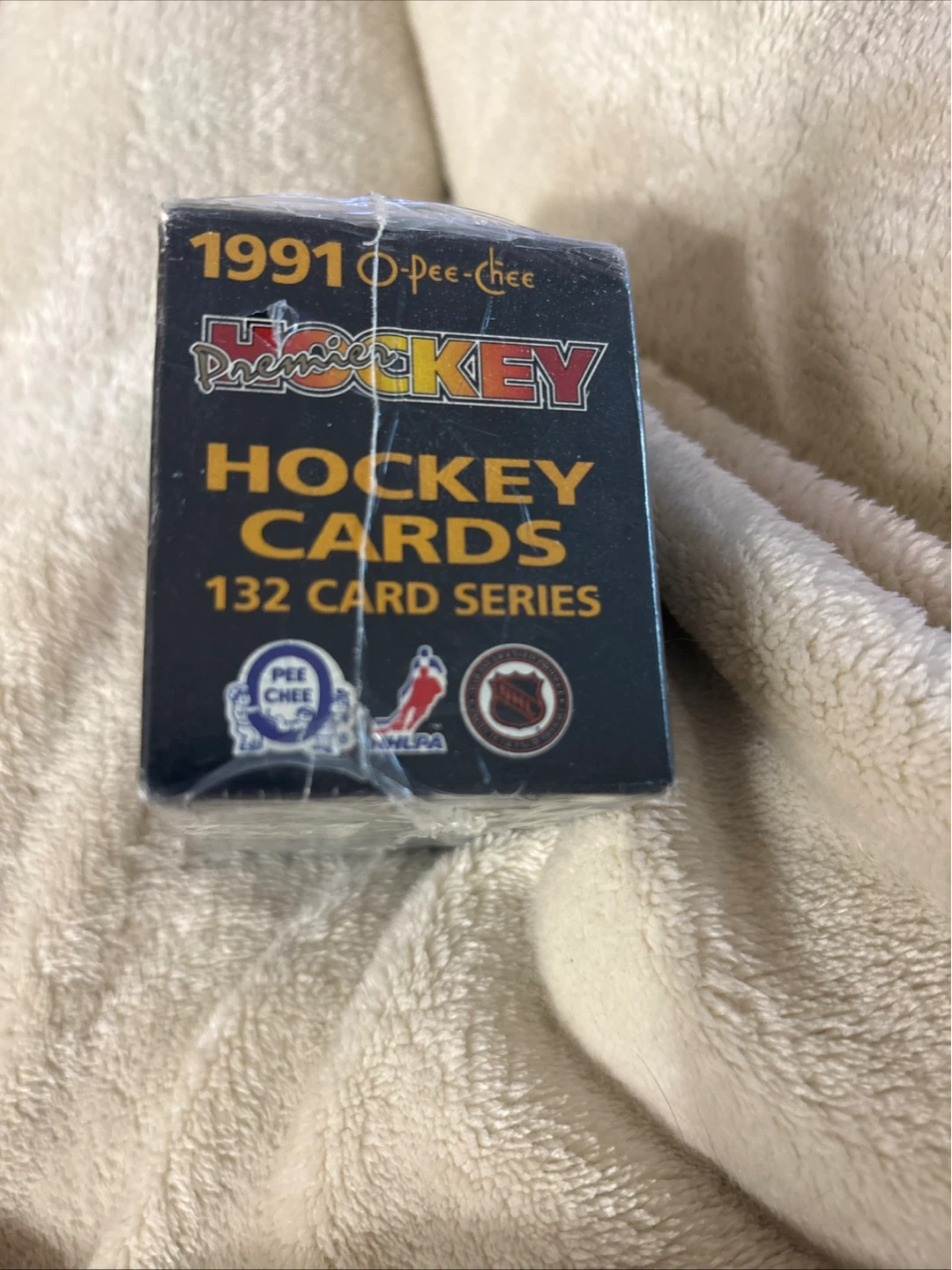 1991 O-Pee-Chee Premier Hockey Cards Box - photo 2