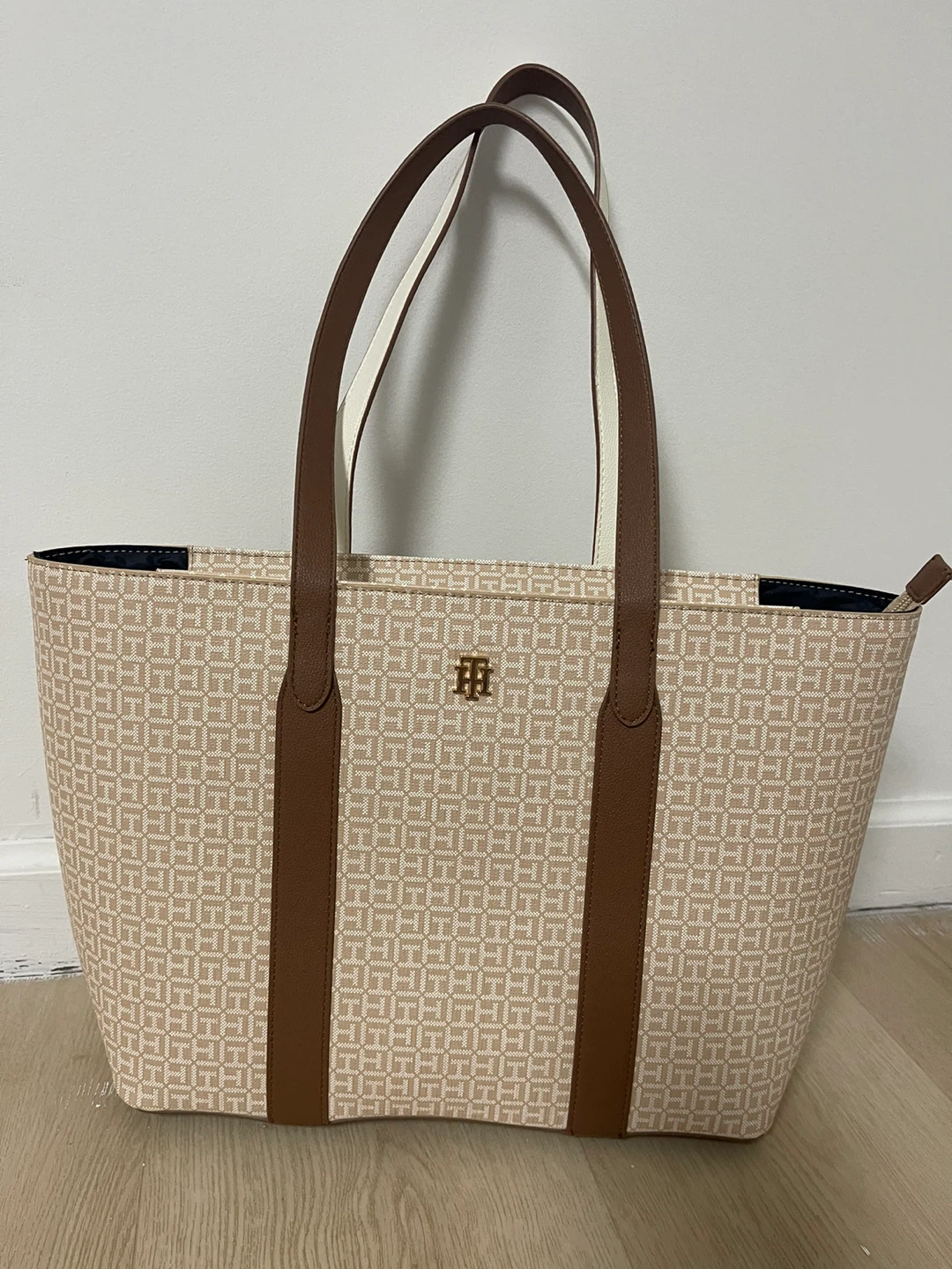 Tommy Hilfiger Tote Bag