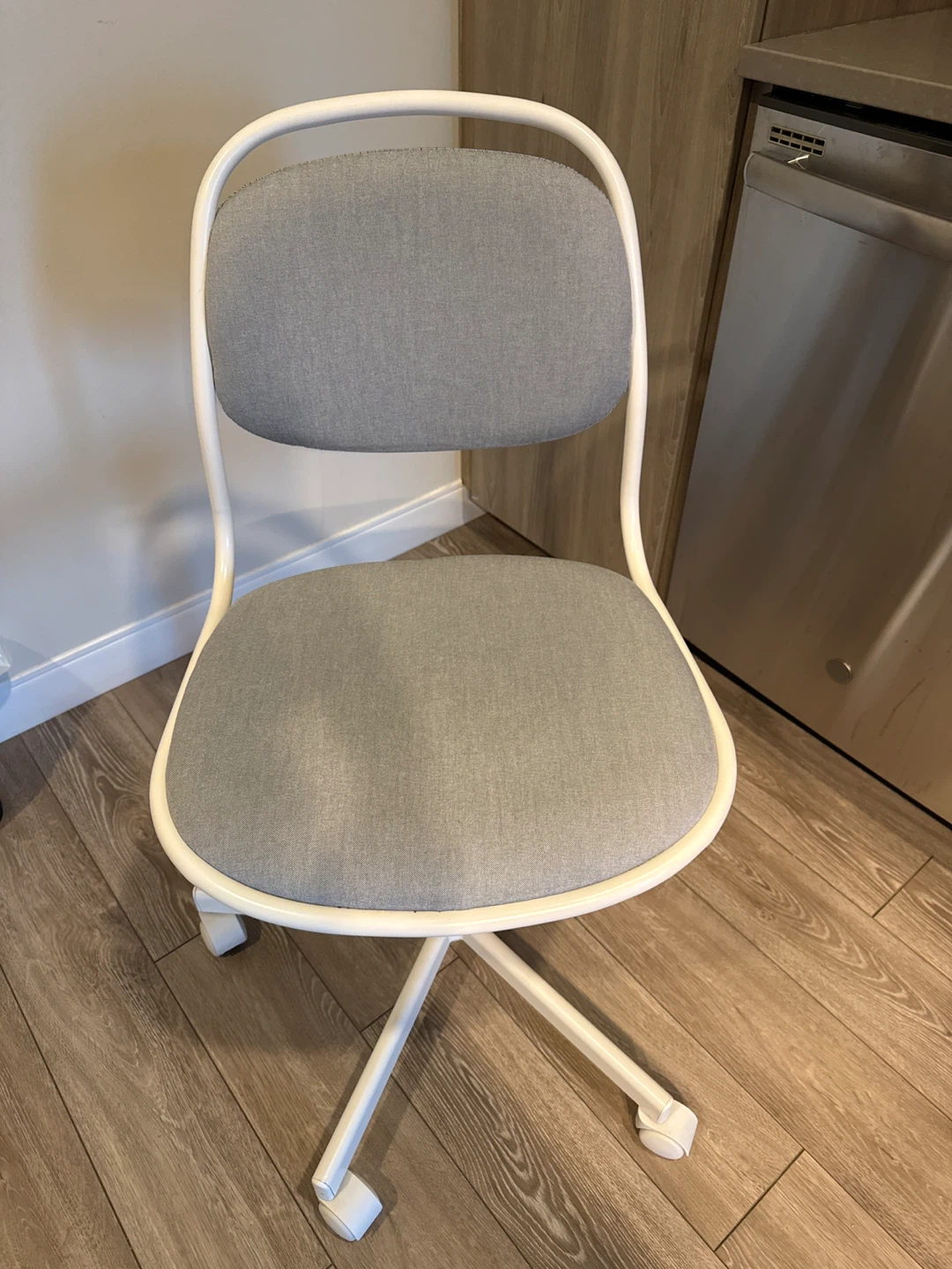 Gray Fabric Office Chair with White Frame