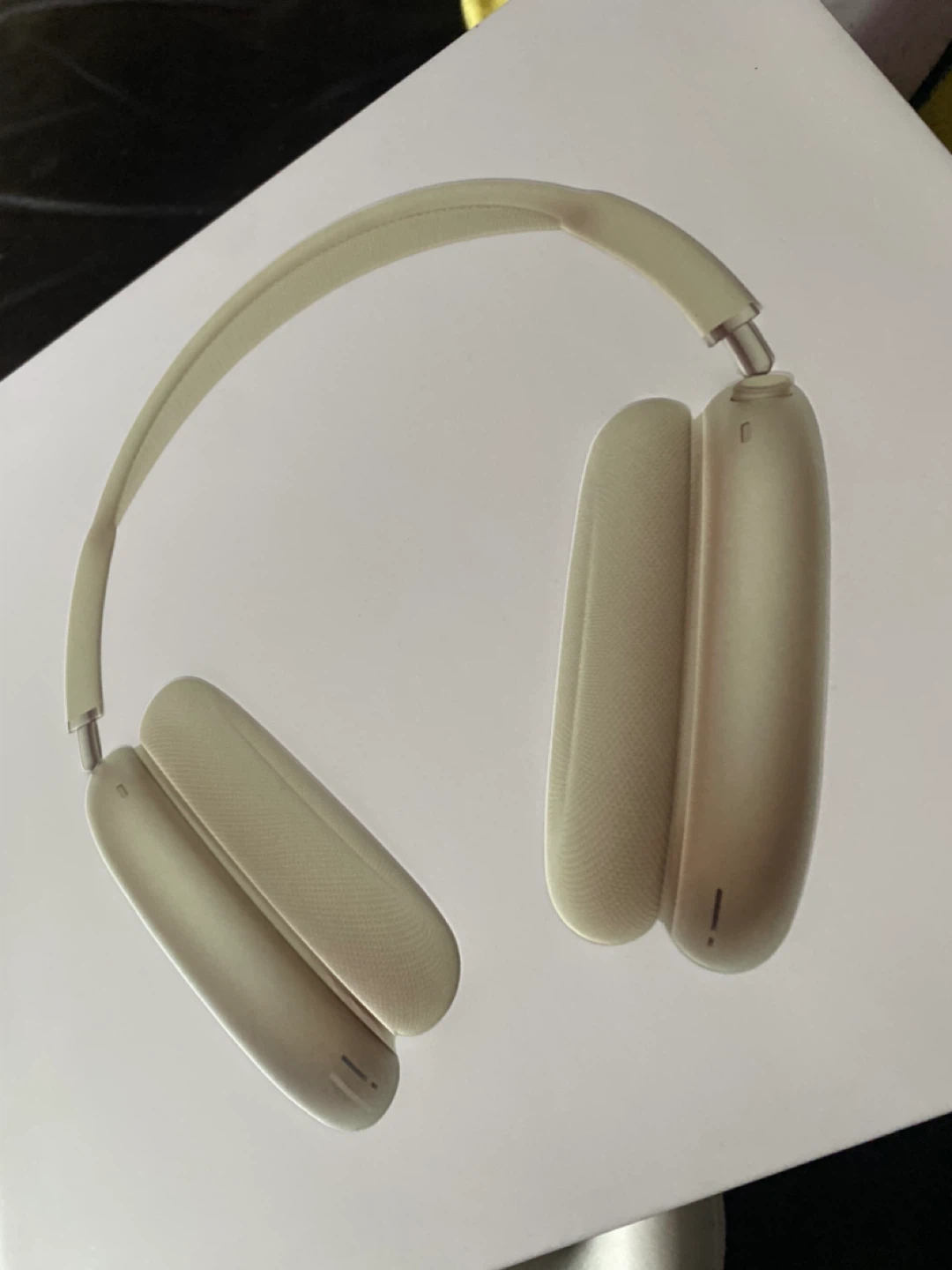 Apple AirPods Max Headphones