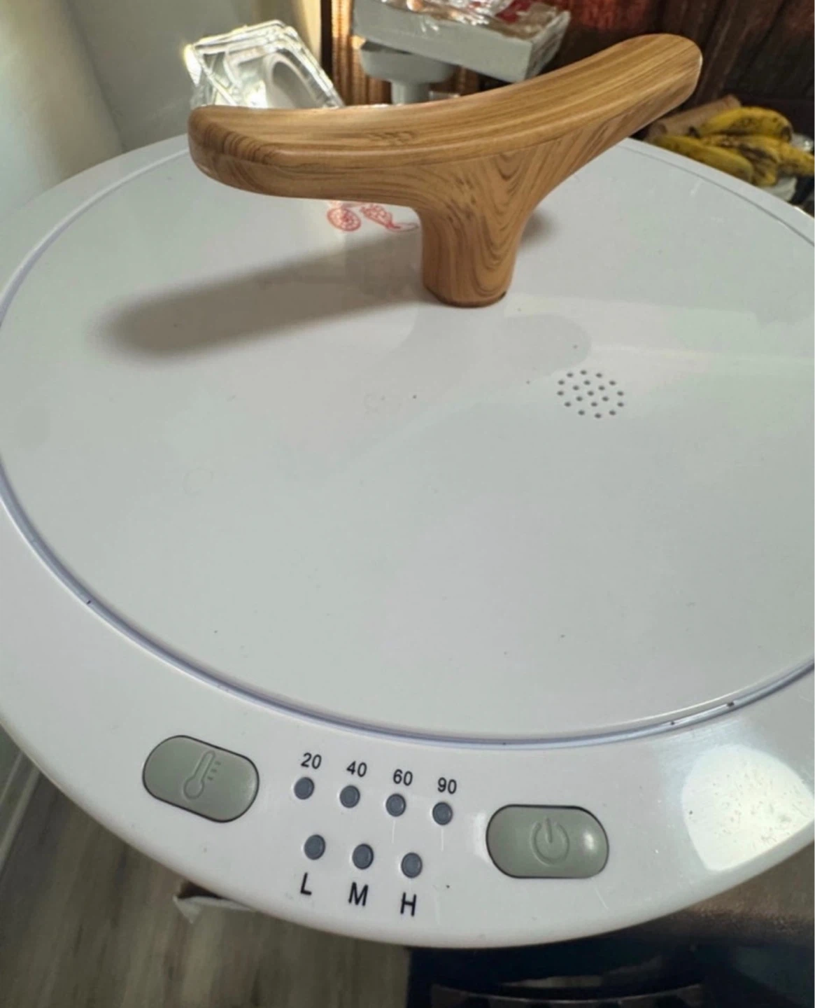 White Humidifier with Wood-Look Handle - photo 2