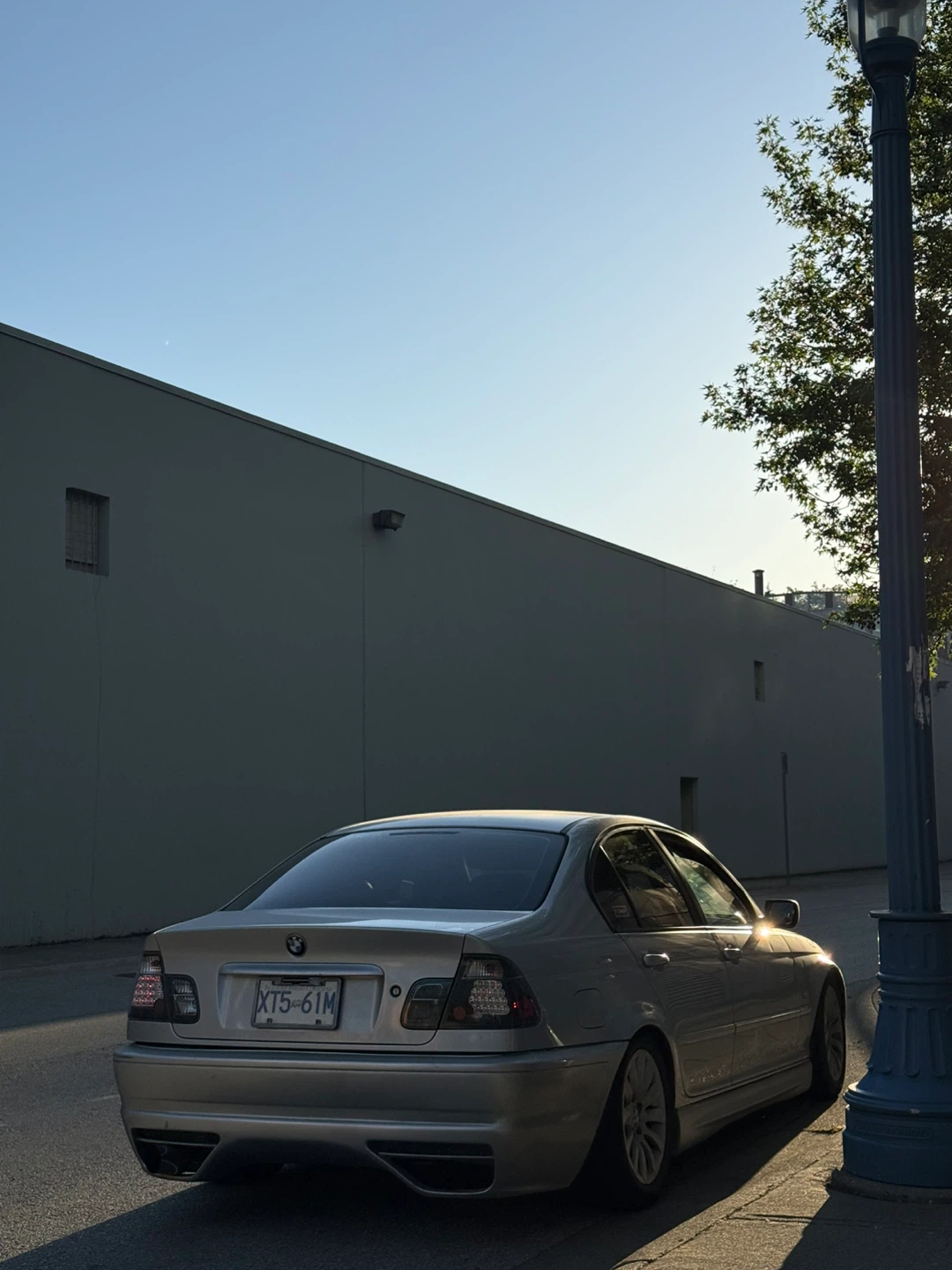 Silver BMW 3 Series Sedan - photo 4