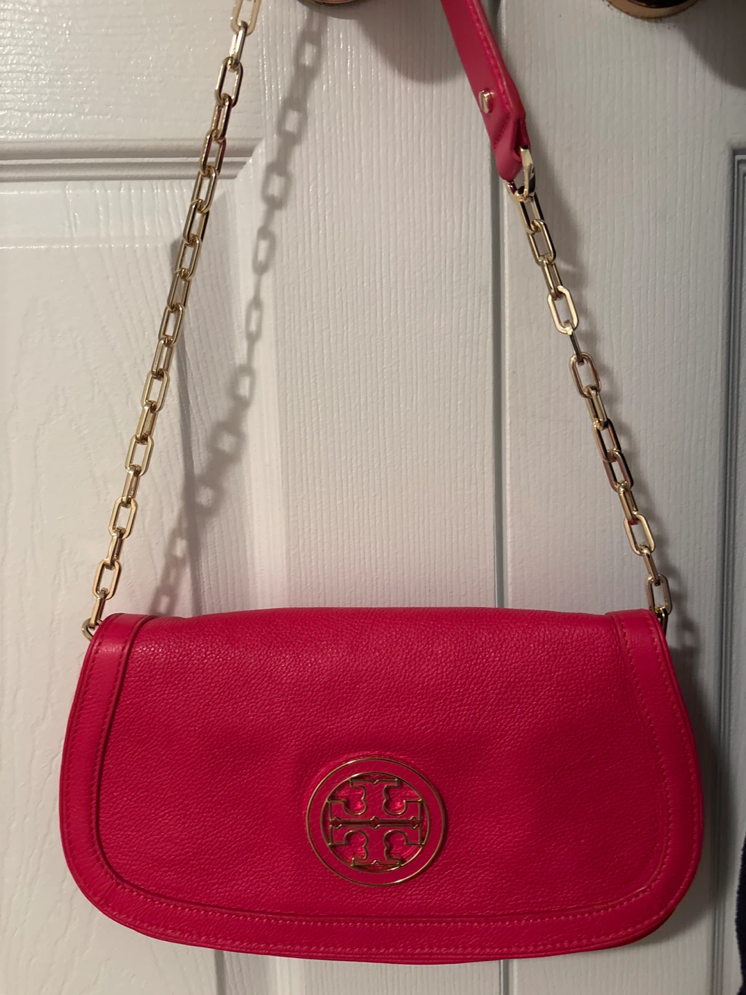 Tory Burch Pink Leather Shoulder Bag with Gold Chain