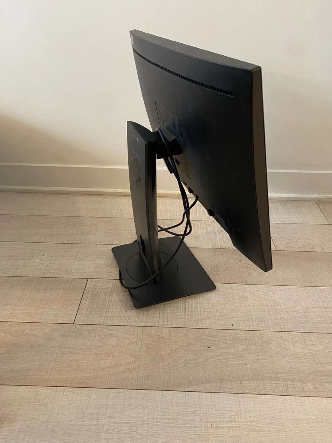 Computer monitor - photo 2