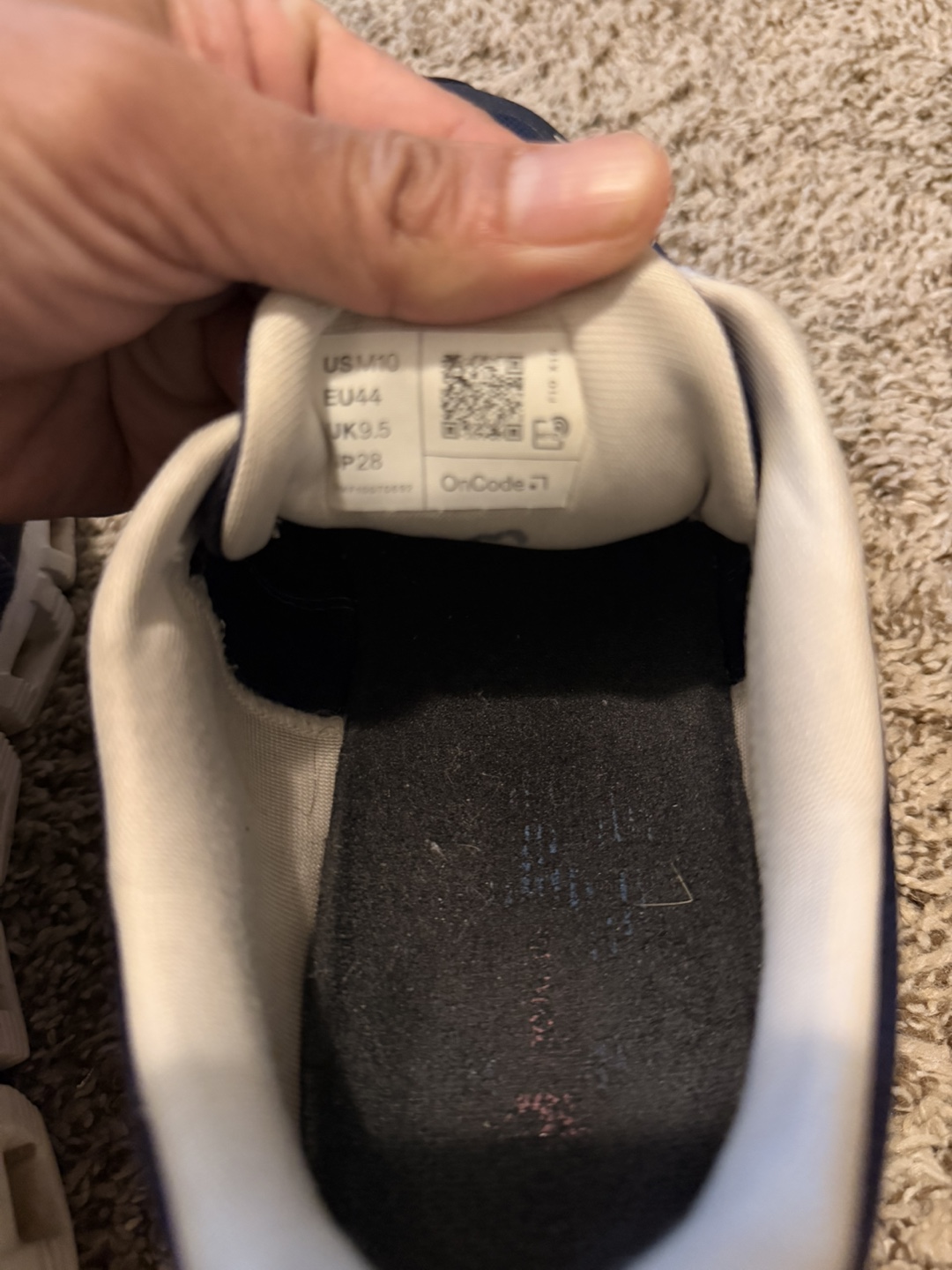 ON Running Cloud Waterproof Shoes - photo 4