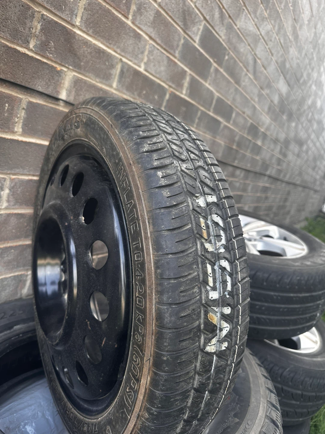 Ford Alloy Wheel and Tire Set - photo 2