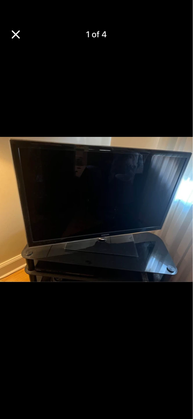 Samsung Flat Screen TV - photo 2