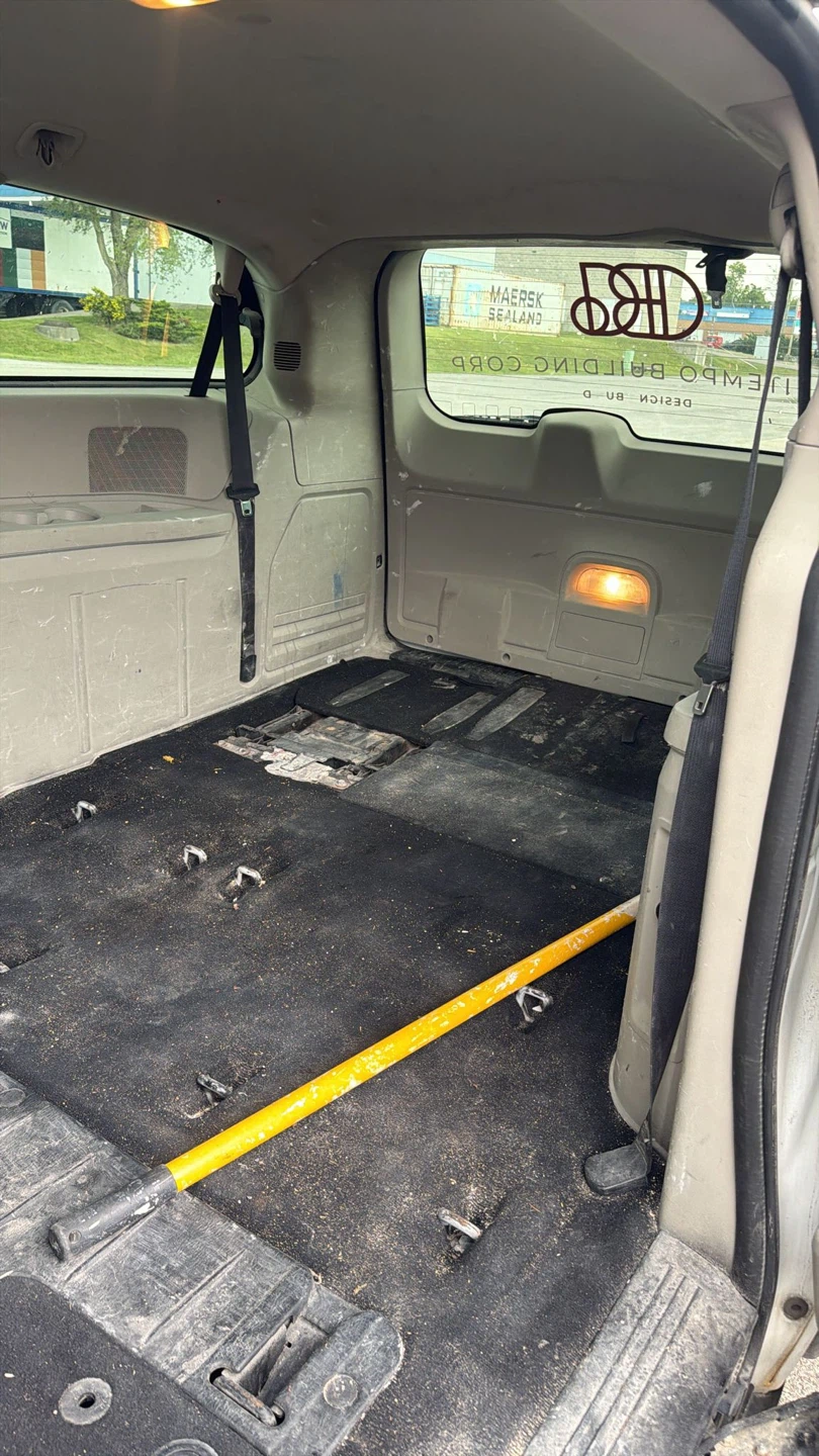 White Dodge Grand Caravan Minivan 2014 with safety check - photo 4