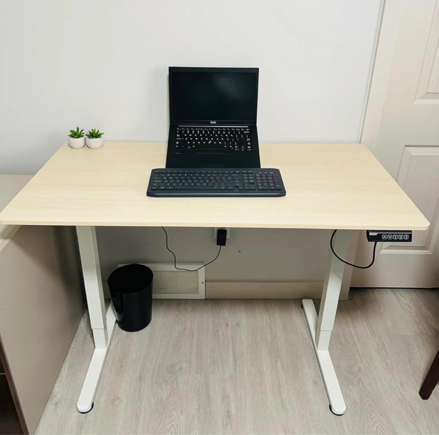 Electric Standing Desk
