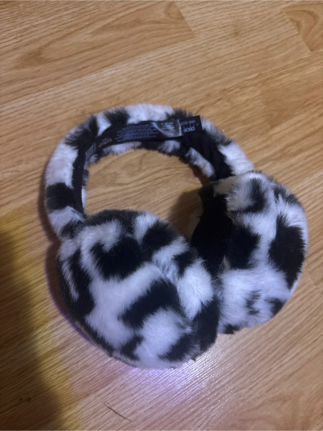 ⚽ Faux Fur Earmuffs