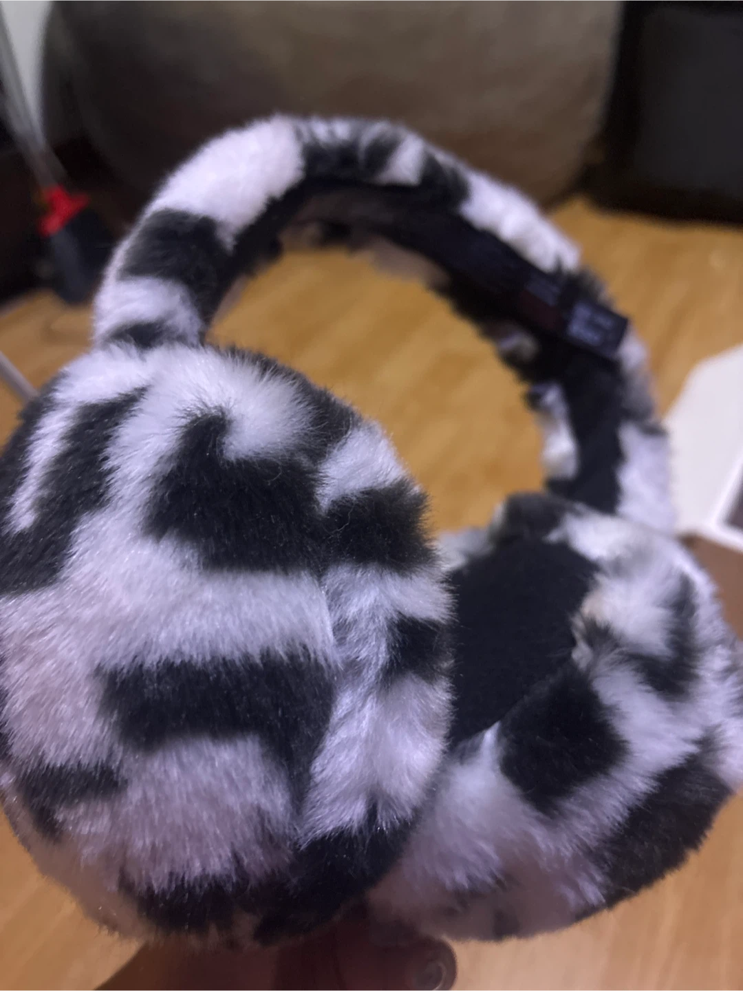 ⚽ Faux Fur Earmuffs - photo 2