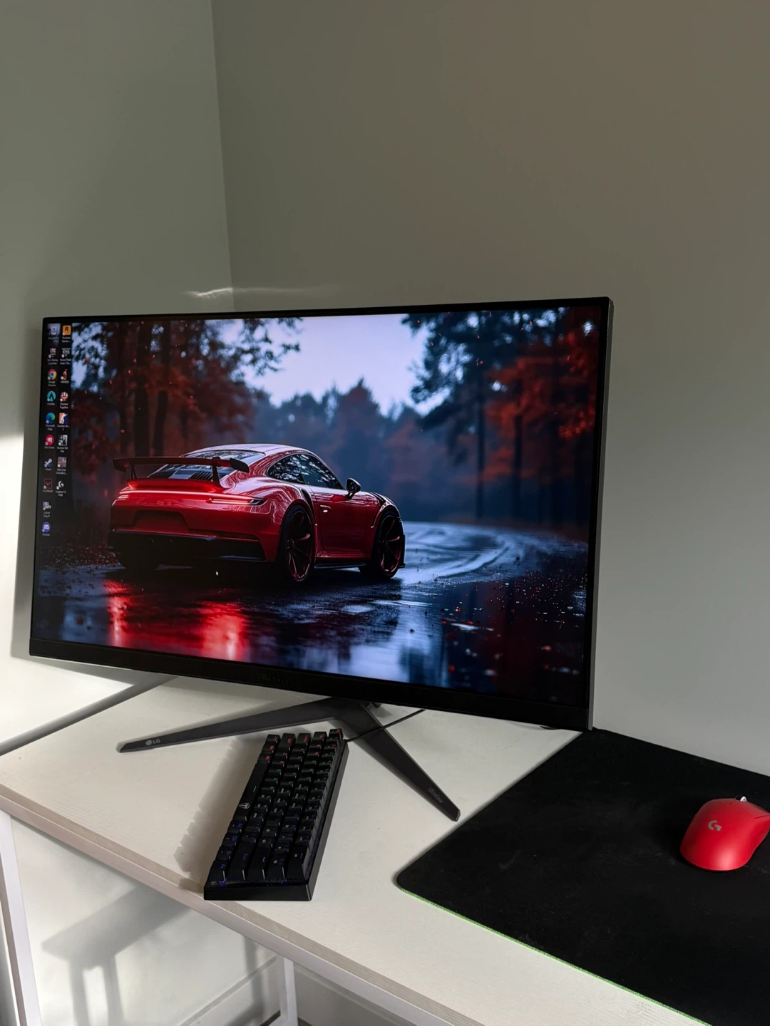 LG UltraGear 32” Gaming Monitor - photo 5