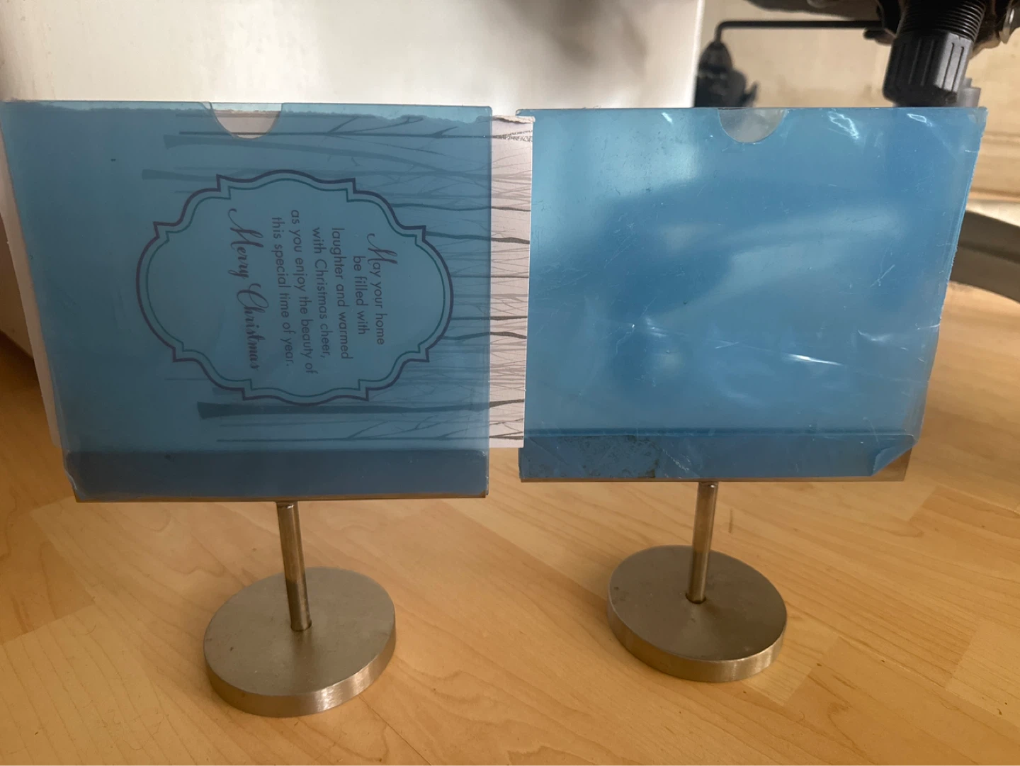 Set of 2 Metal Tabletop Sign Holders - photo 2