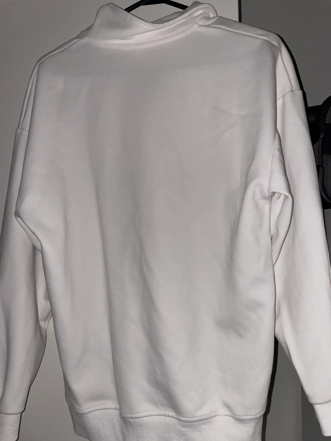 White Collared Sweatshirt - photo 2