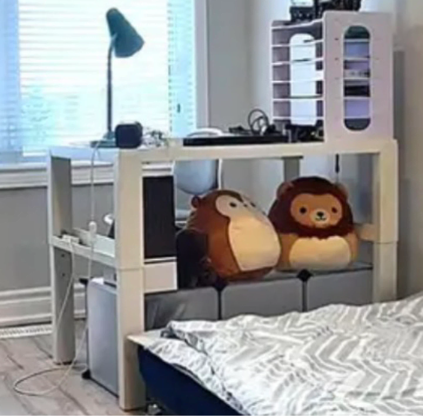 IKEA MILLBERGET Swivel Chair & kids desk