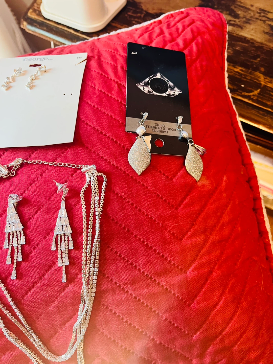 George and Juliette Jewellery Set